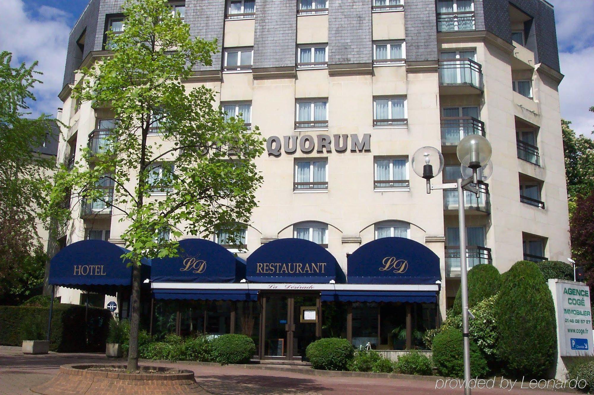 Hotel Quorum Сен-Кло Екстериор снимка